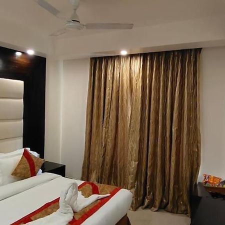Hotel Benz International Delhi  Extérieur photo