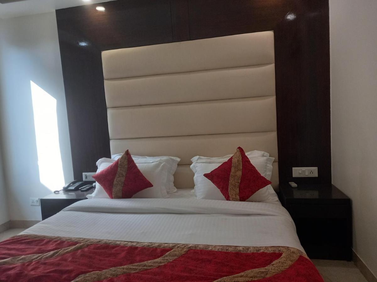 Hotel Benz International Delhi  Extérieur photo