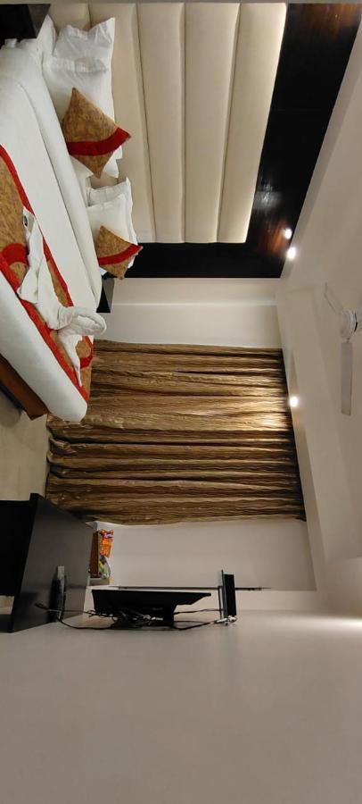 Hotel Benz International Delhi  Extérieur photo