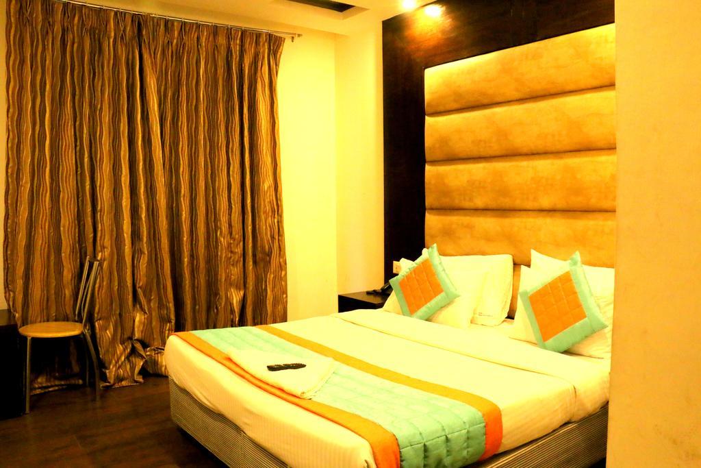 Hotel Benz International Delhi  Extérieur photo