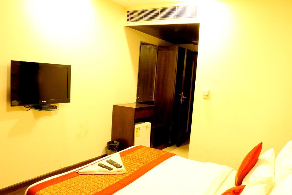 Hotel Benz International Delhi  Extérieur photo