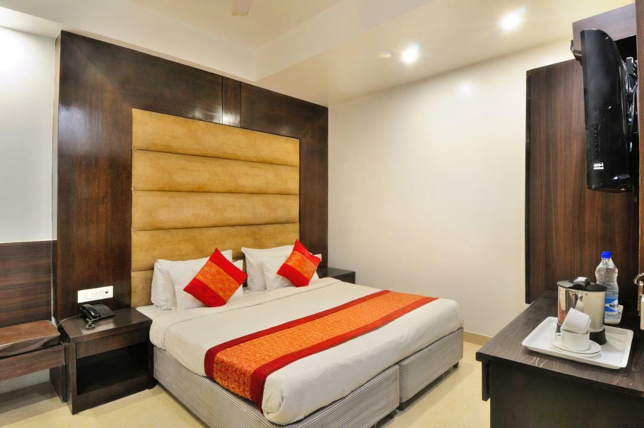 Hotel Benz International Delhi  Extérieur photo